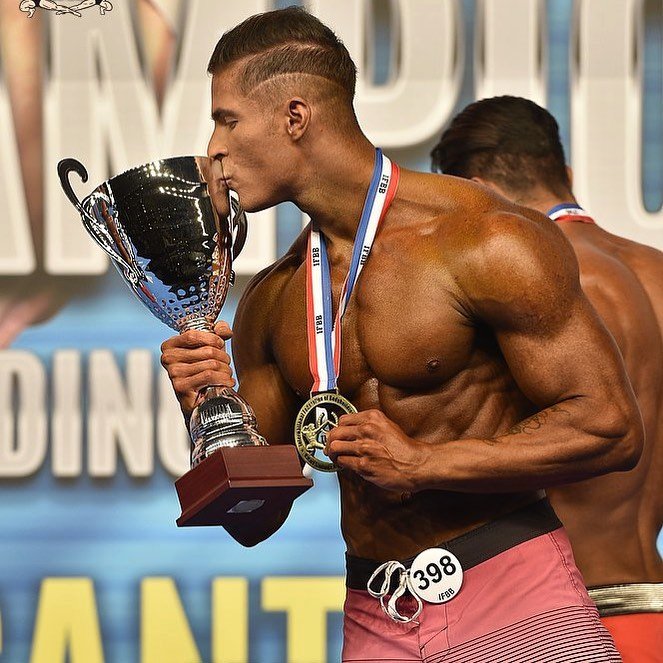 Олександр Мунтян — IFBB Elite Pro